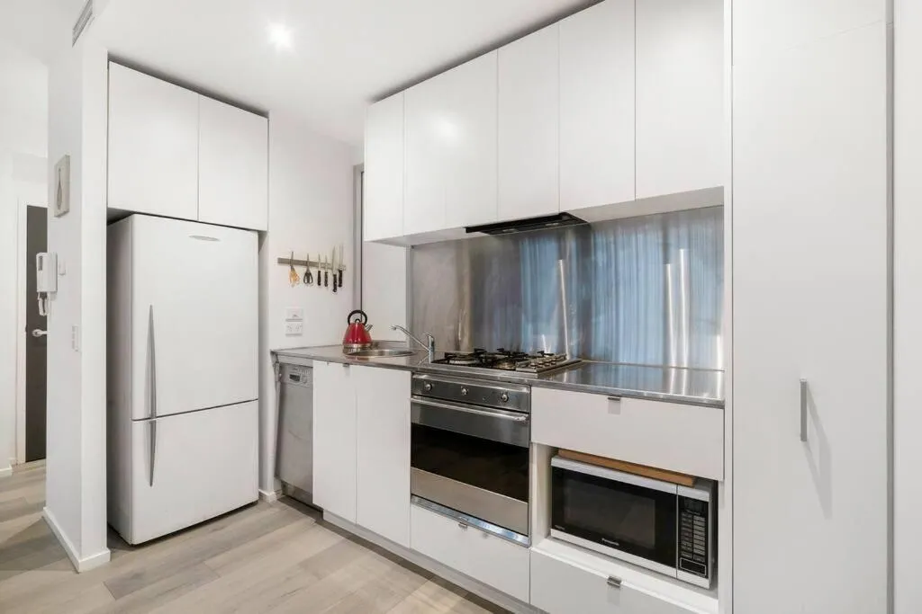 Image 3 of City View Central – Balcony Abode by Southern Cross