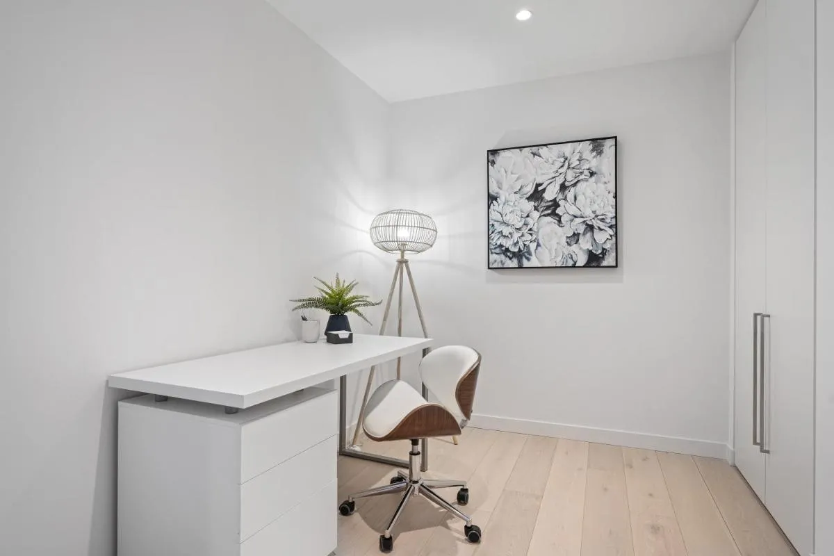 Image 6 of CityView HighRise Apartment