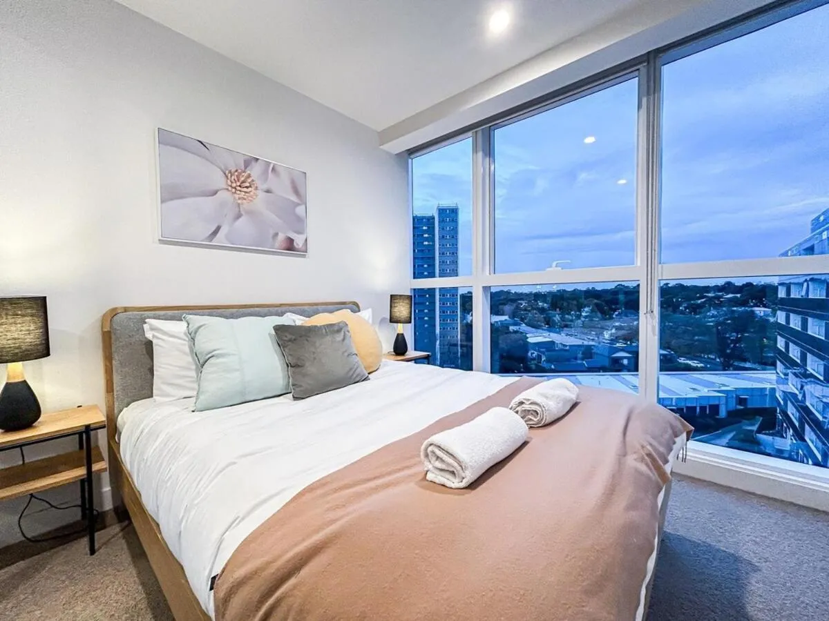 Image 1 of Close To Mel Uni 2br2ba Parking Balconywifigym