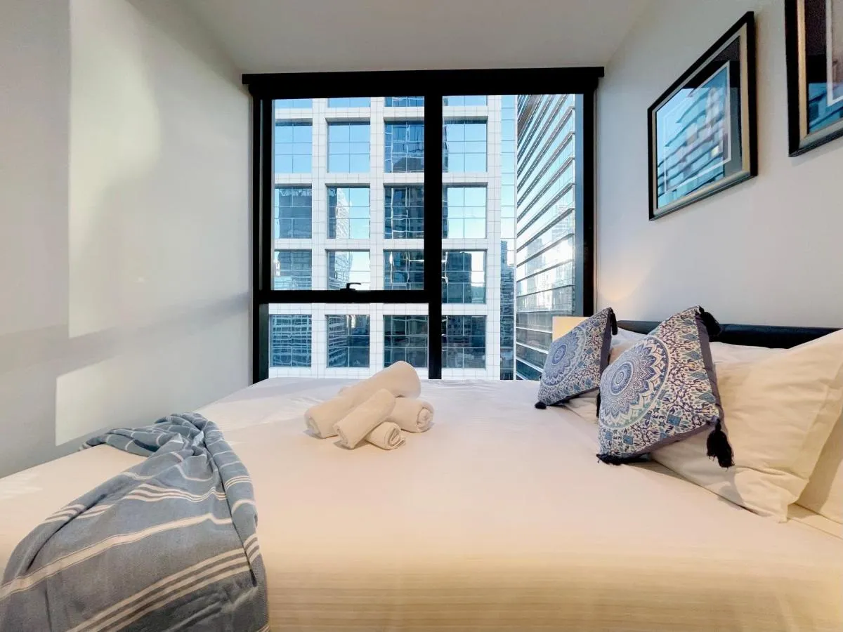 Image 6 of Collins House 2B by GoodLive
