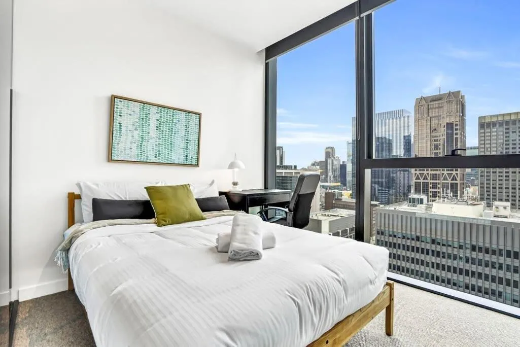 Image 1 of Collins House – Melbourne Cbd Amazing view