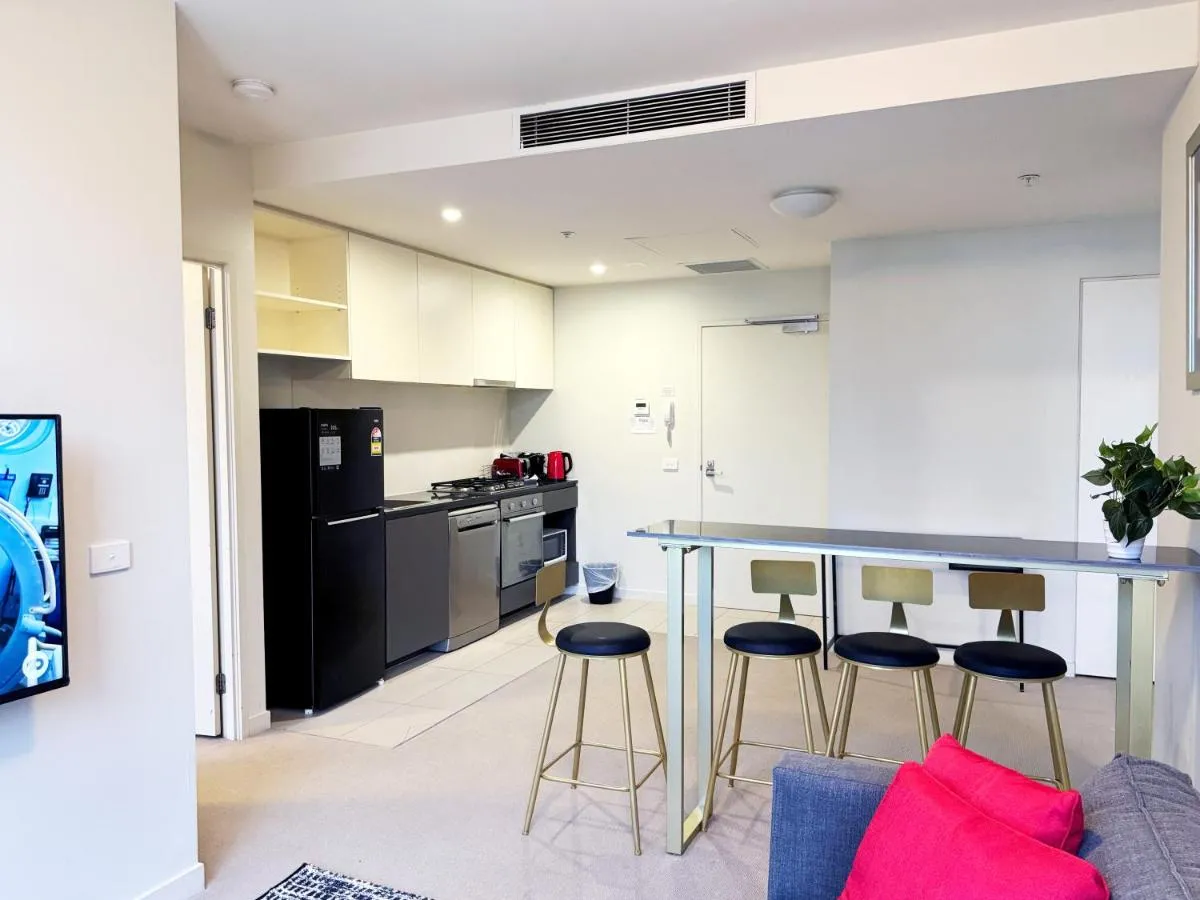 Image 4 of Collins Serviced Apartments