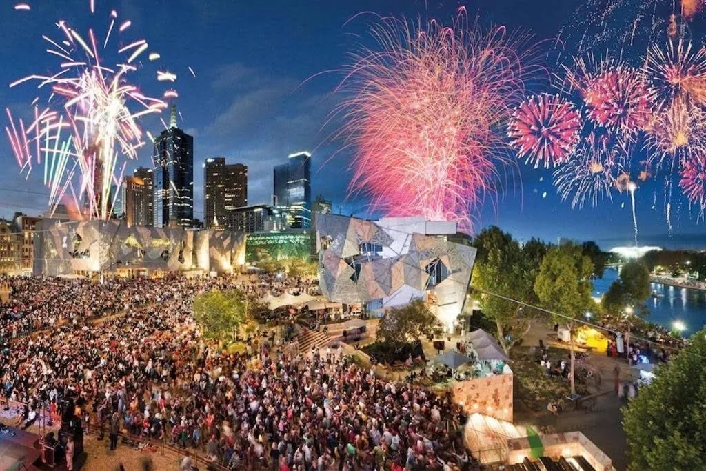 Image 5 of Comfy 2BR Apt Next to Melbourne Central City Views