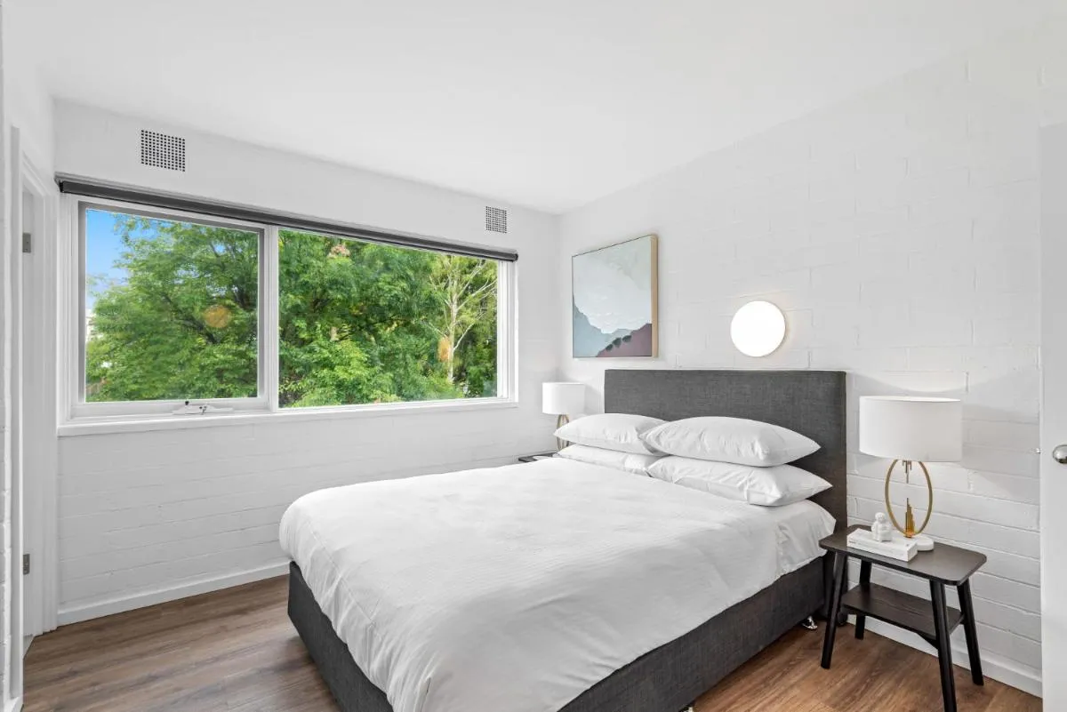 Image 1 of Contemporary 1-Bed Apartment with Park Views