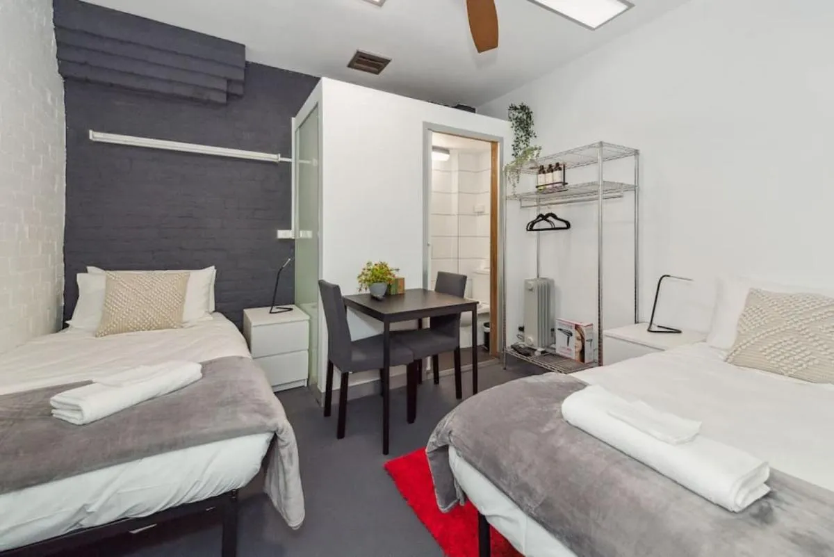 Image 1 of Conveniently Located 6 BR Unit