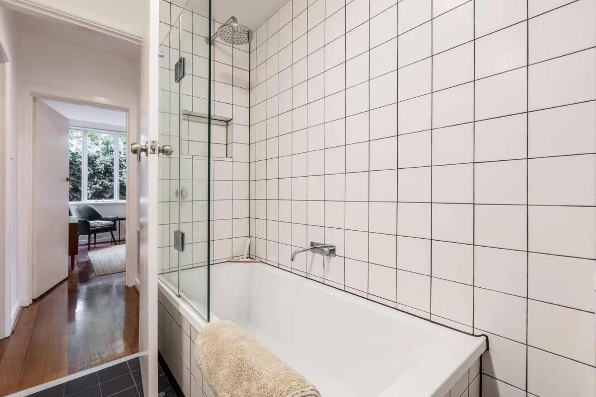 Image 2 of Coolullah Catch – Enjoy Mid-Century Urban Living