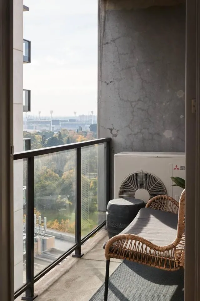 Image 5 of Cosmo Corner – Tranquil Vibes over South Melbourne