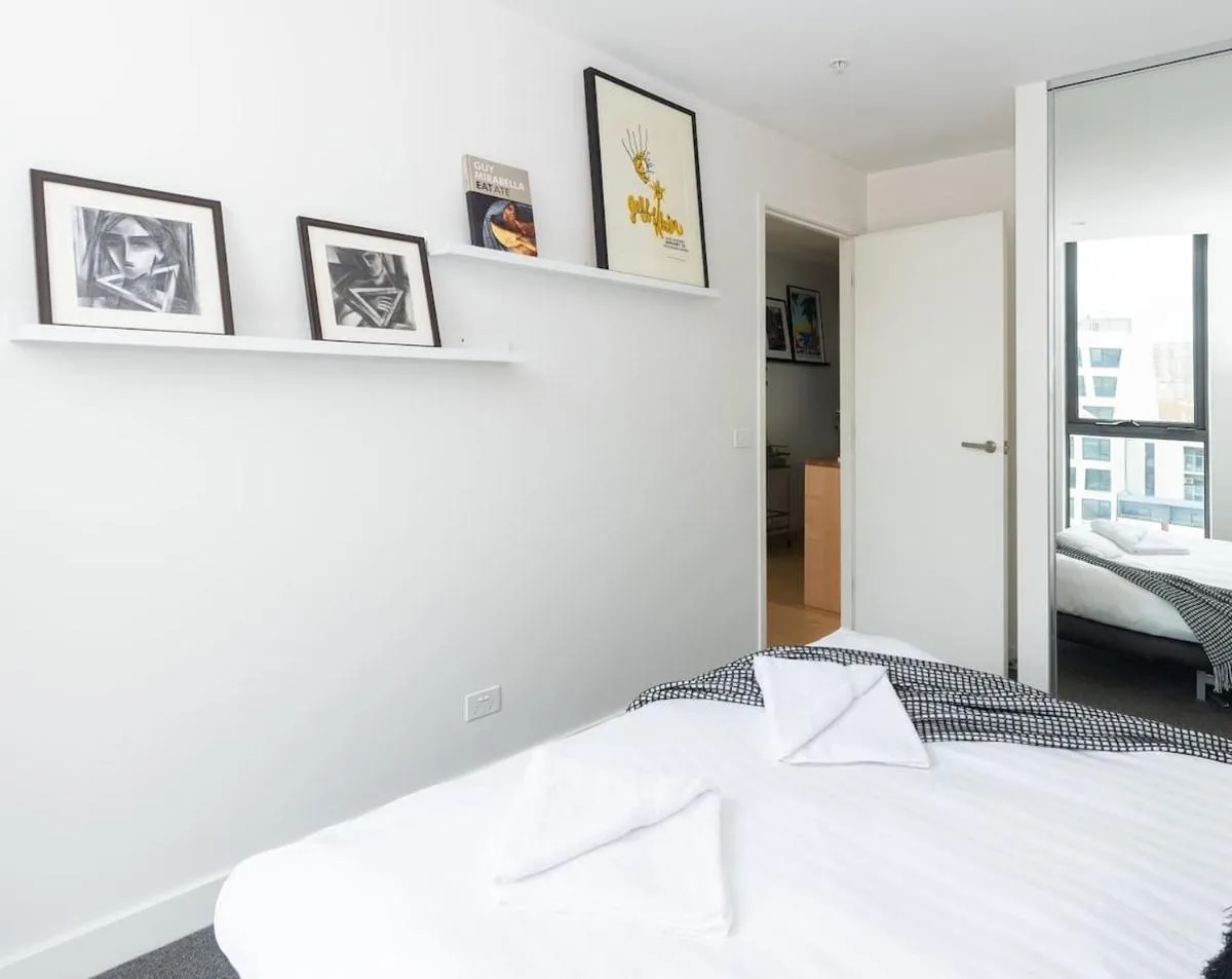 Image 6 of Coveted Collingwood – Balcony Hideaway with Views