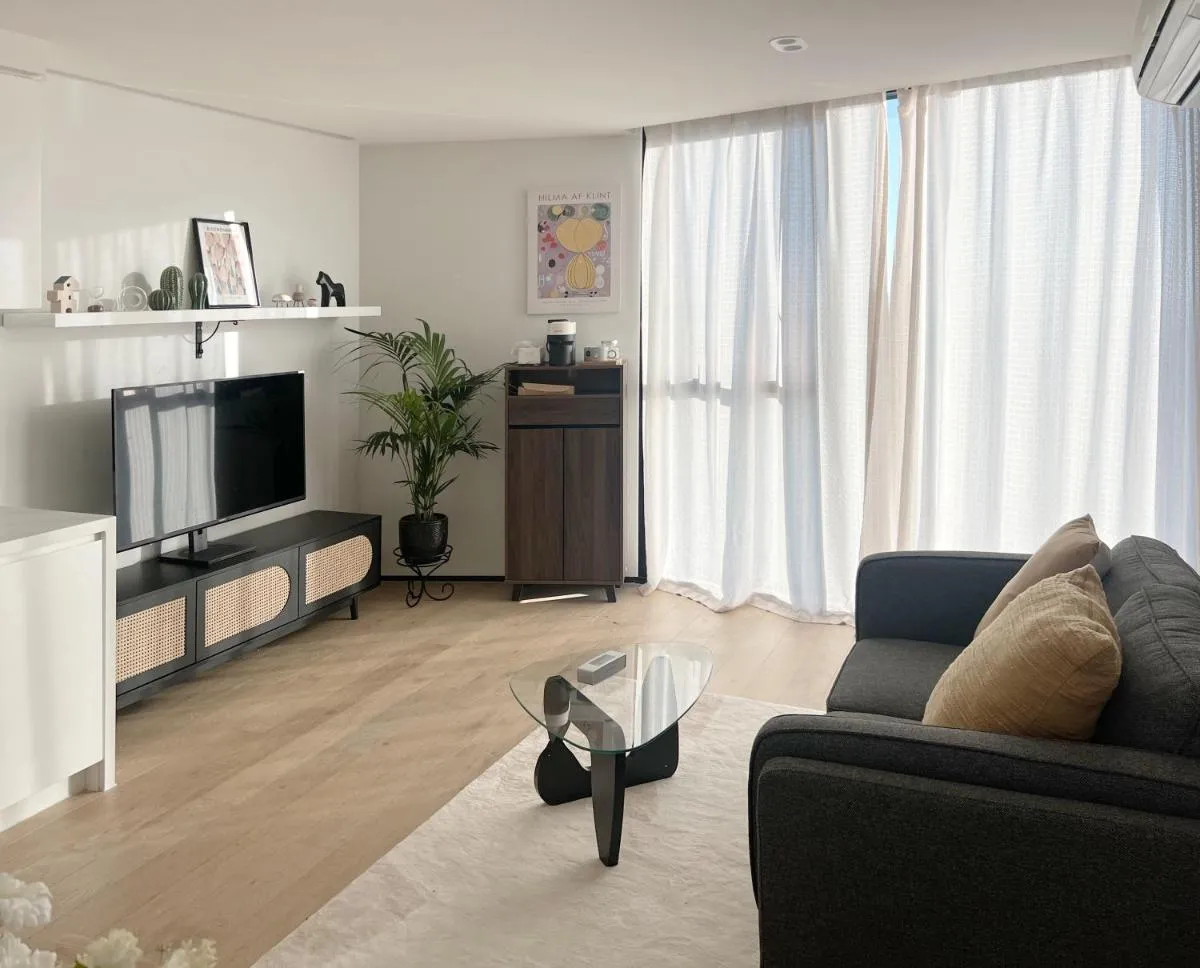 Image 1 of Cozy 1B1B APT with stunning view
