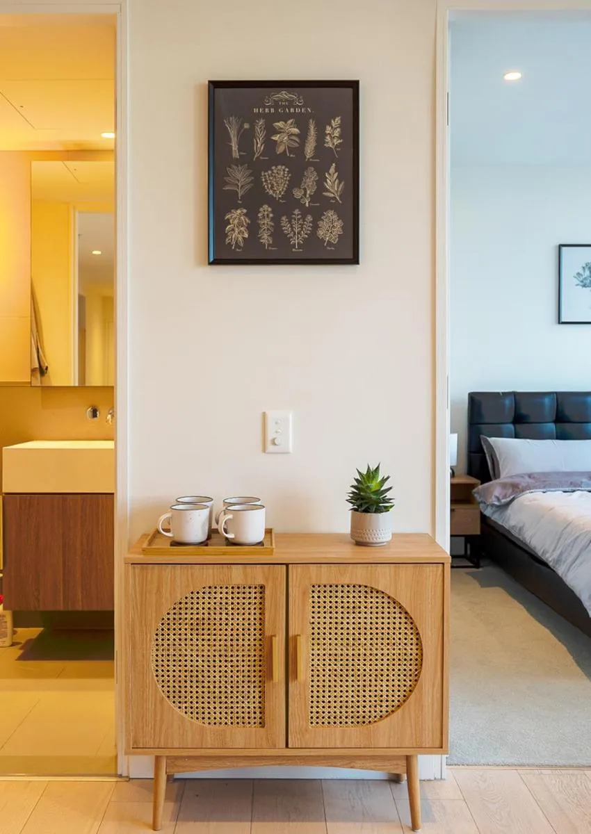 Image 6 of Cozy & spacious 2B2B APT in CBD
