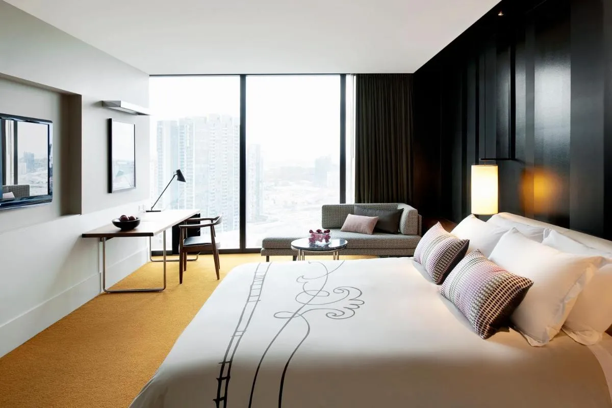 Image 1 of Crown Metropol Melbourne