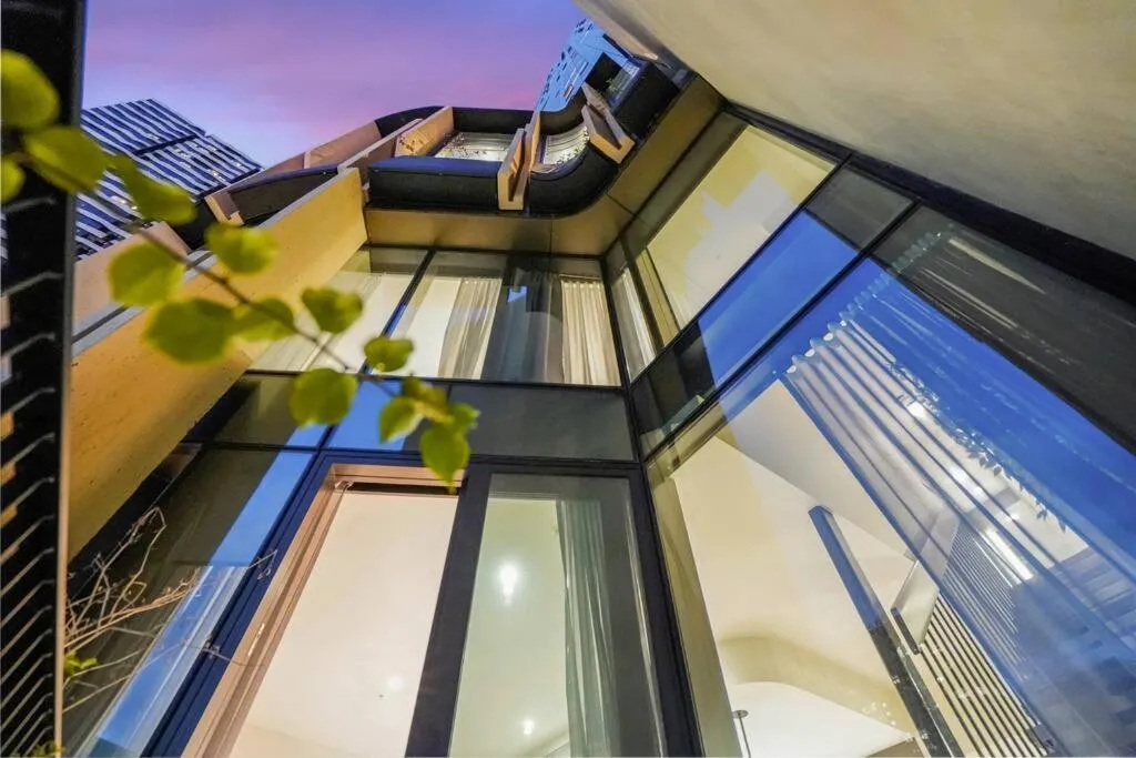 Image of Delicated Loft in Central 2Bed 2.5Bath 2Carpark