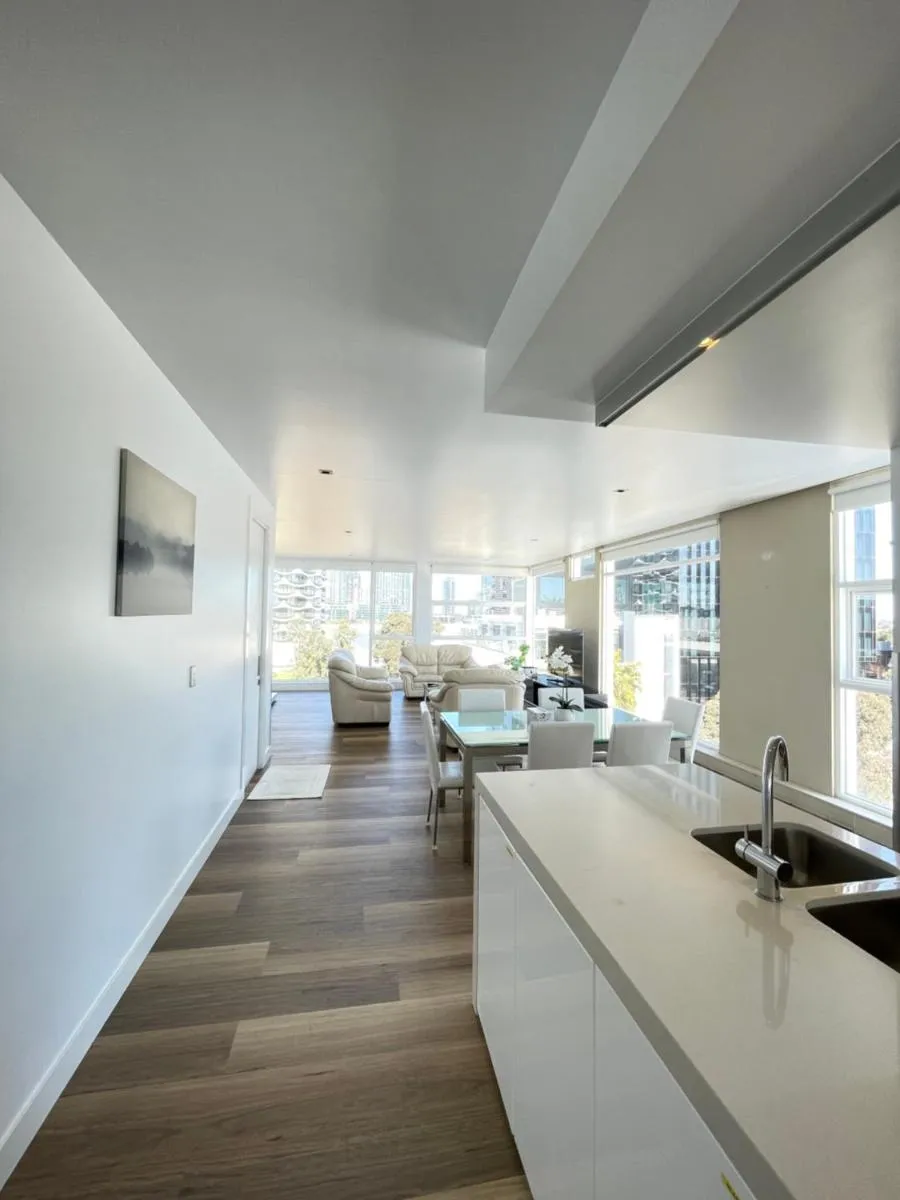 Image 3 of Docklands Luxury Penthouse Right Above The District Docklands