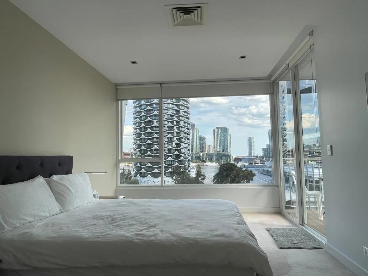 Image 1 of Docklands Luxury Penthouse Right Above The District Docklands