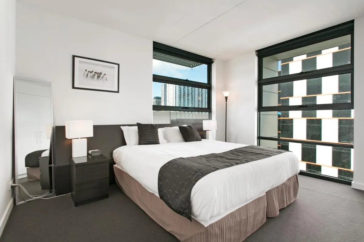 Image 3 of Docklands Private Collection – Digital Harbour