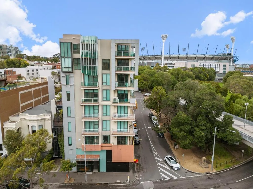 Image of East Melbourne 2BR Apartment