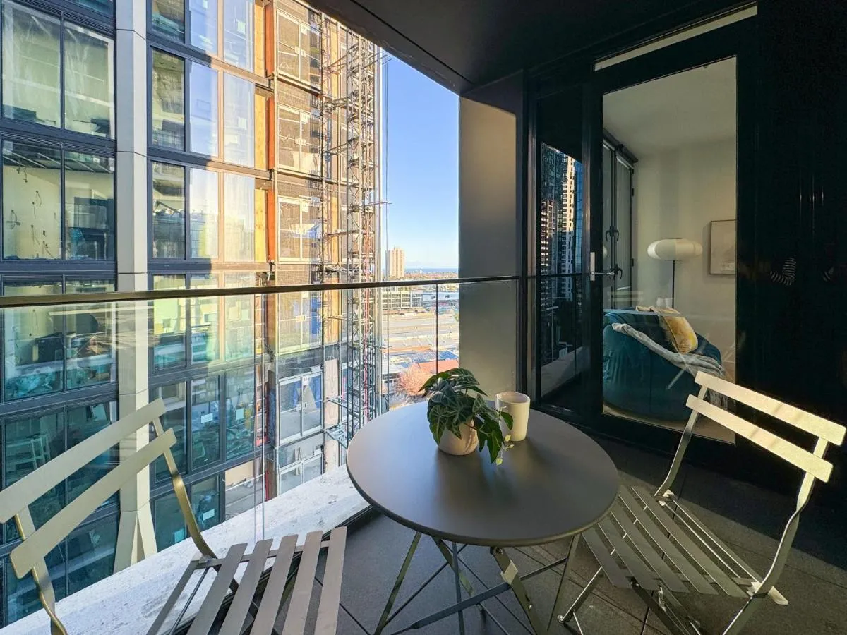 Image 5 of Elegant 2BR Skyline Apt Free Parking