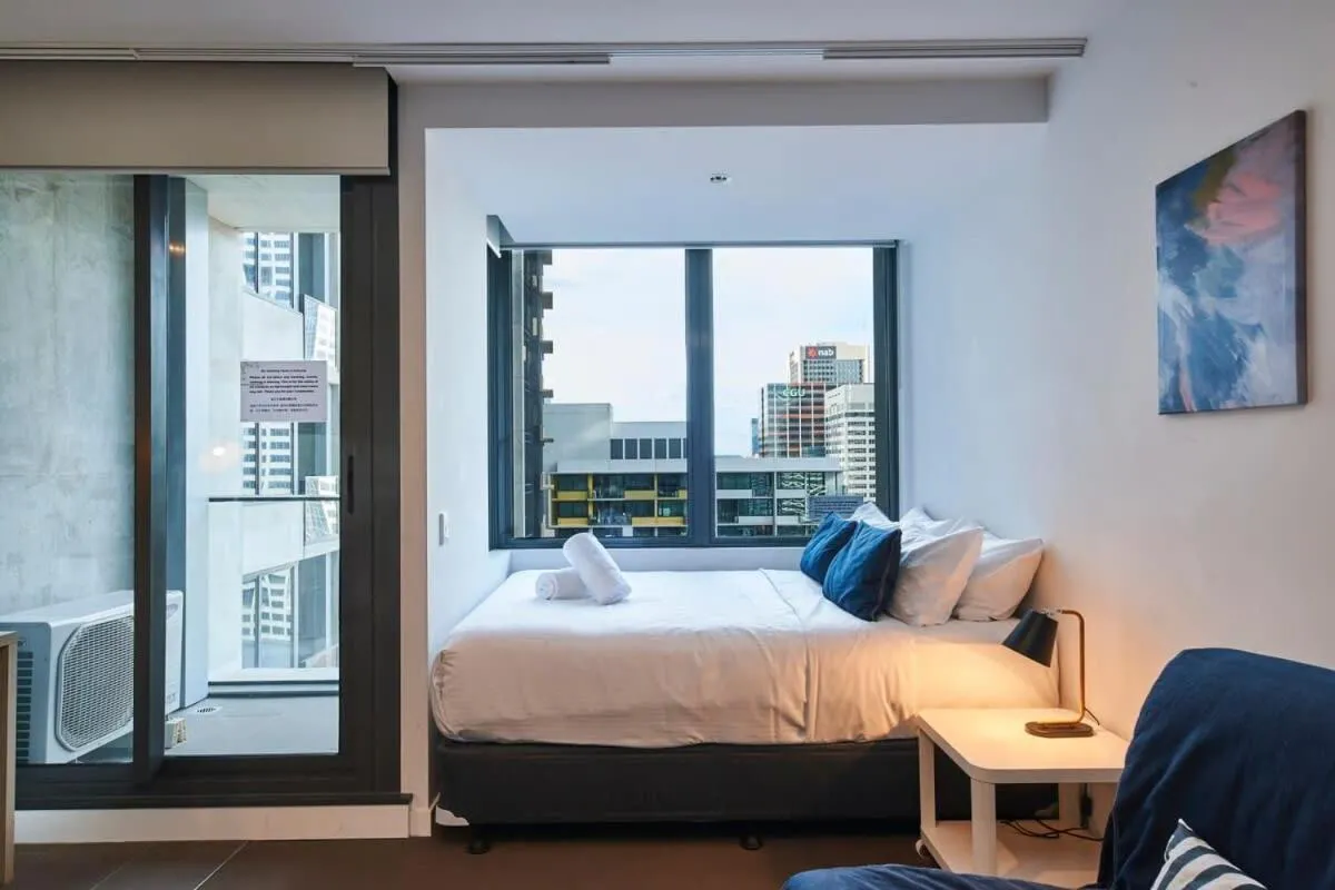 Image 6 of Elevated Bliss – Spectacular Views from Level 32