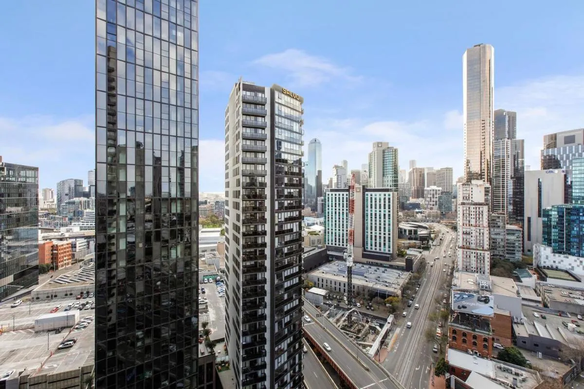 Image 6 of Elevated Elegance – Your Stylish Urban Sanctuary