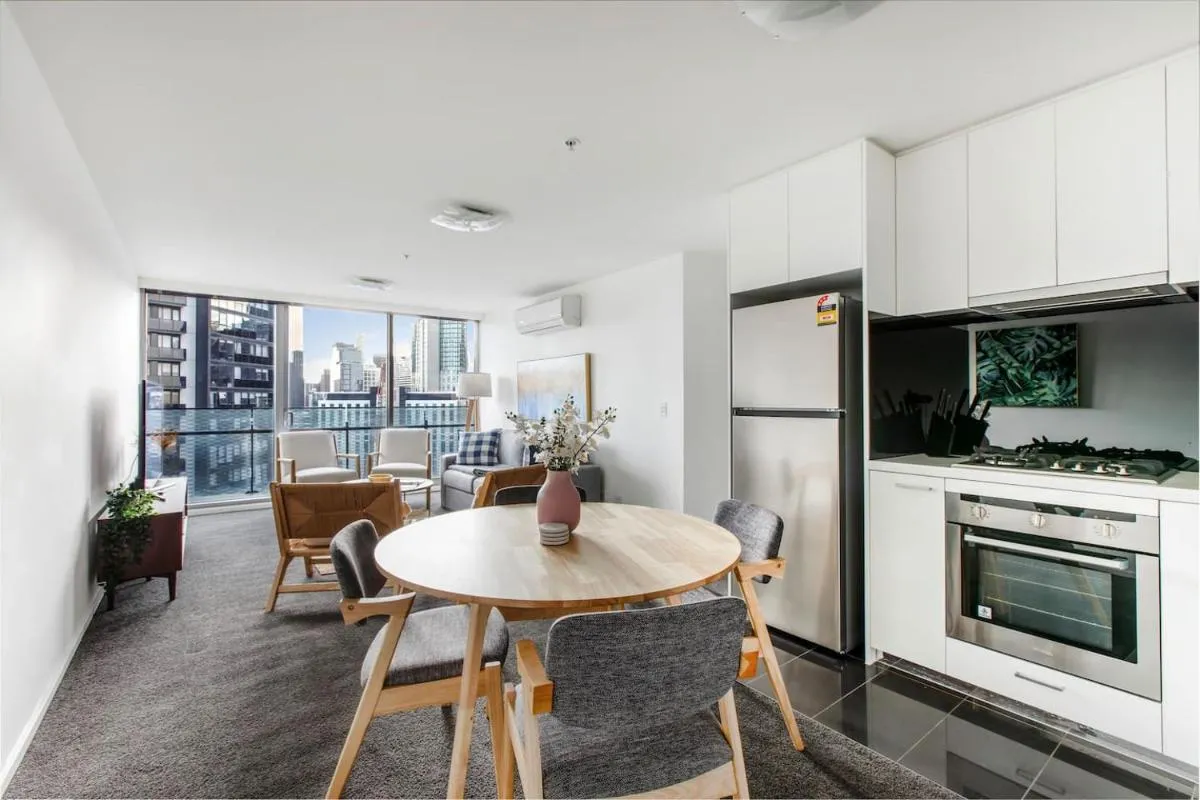 Image 4 of Elevated Elegance – Your Stylish Urban Sanctuary