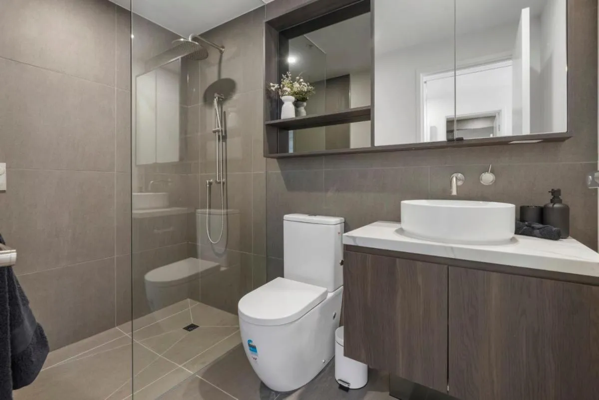 Image 6 of Exquisite Sky Home in Southbank