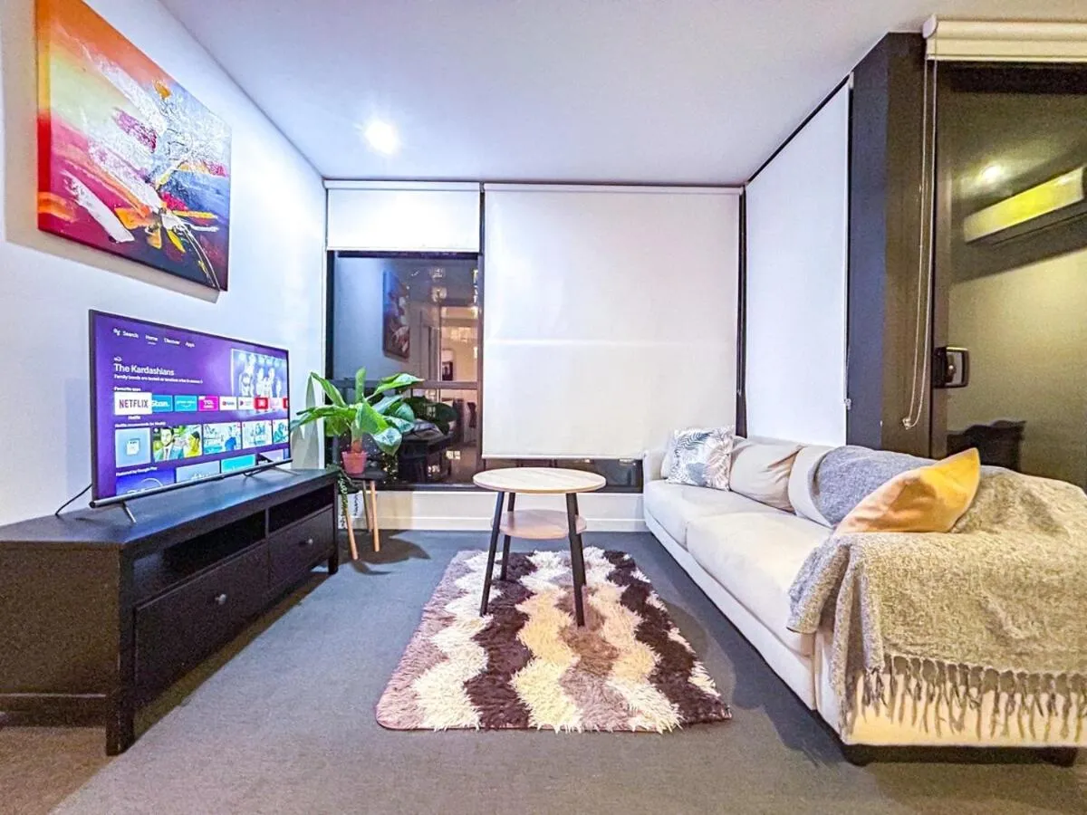 Image 1 of Fantastic View 2br1ba In Cbd Wifi Balcony
