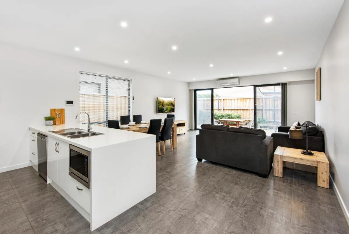 Image 2 of Fawkner Executive Suites & Serviced Apartments