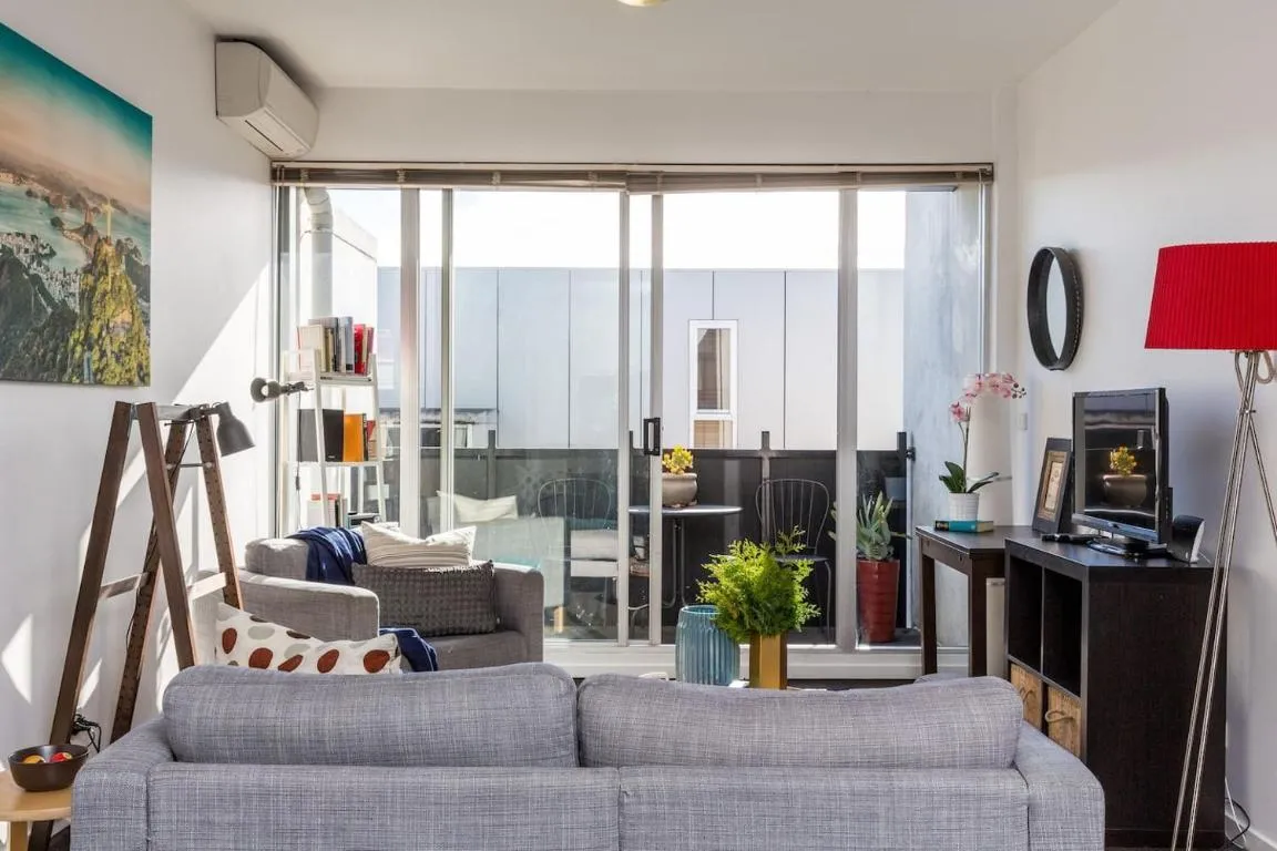 Image of ‘Fitzroy Max’ Easygoing Urban Pad off Brunswick St
