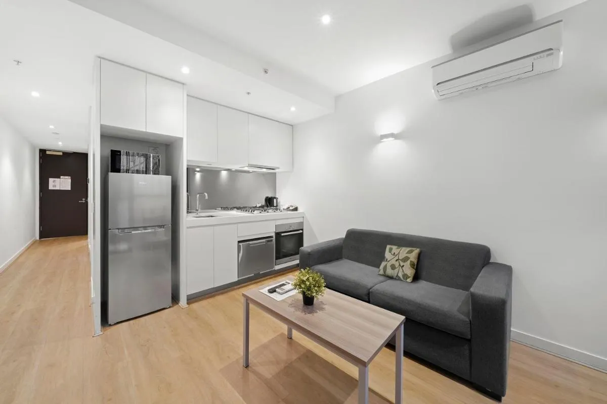 Image 3 of Flinders Street Apartments