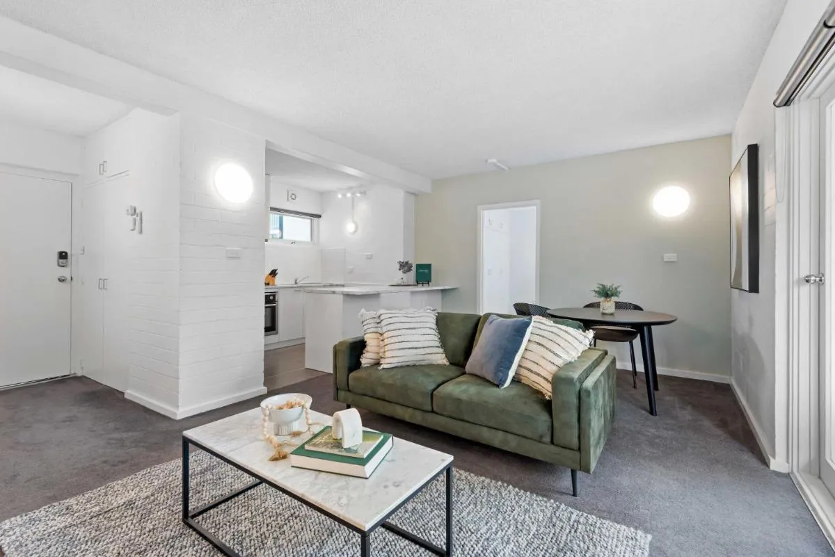 Image 6 of Gorgeous 1-Bed Apartment near Melbourne Uni