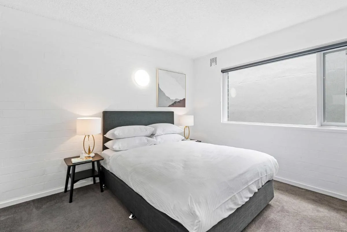 Image 1 of Gorgeous 1-Bed Apartment near Melbourne Uni