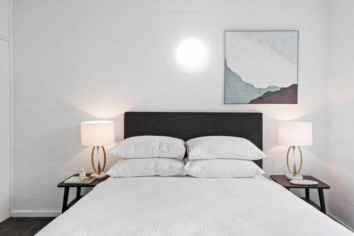 Image 5 of Gorgeous 1-Bed Apartment near Melbourne Uni