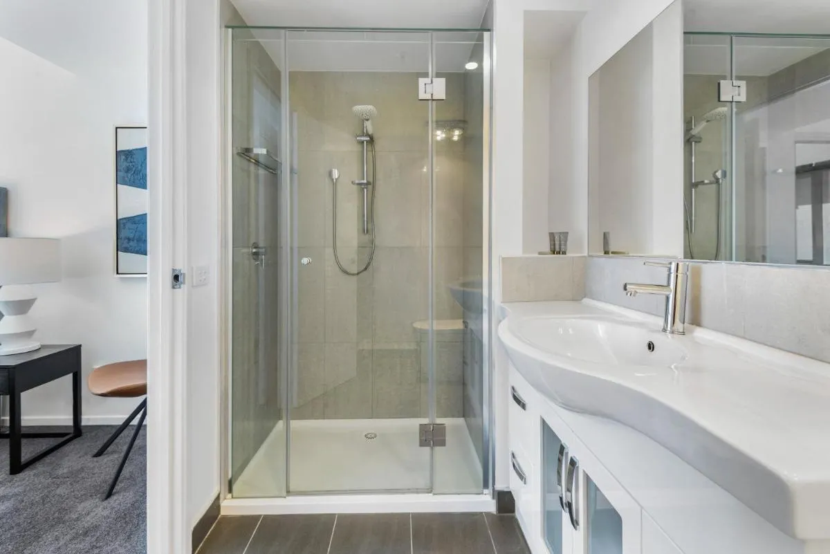 Image 2 of Gorgeous 3-Bed in Melbourne’s East End