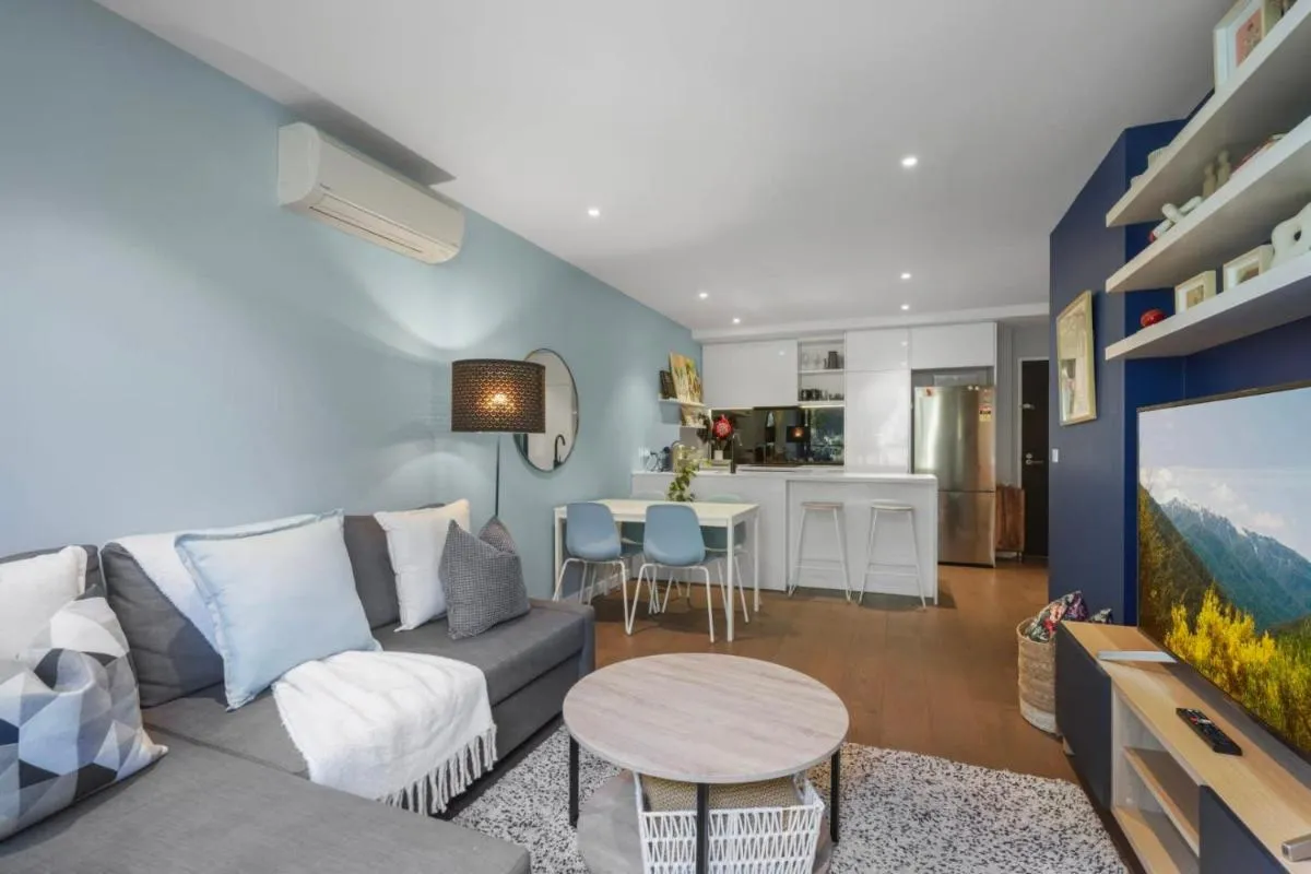 Image 5 of Gorgeous flat in Brunswick East with pool, gym and rooftop