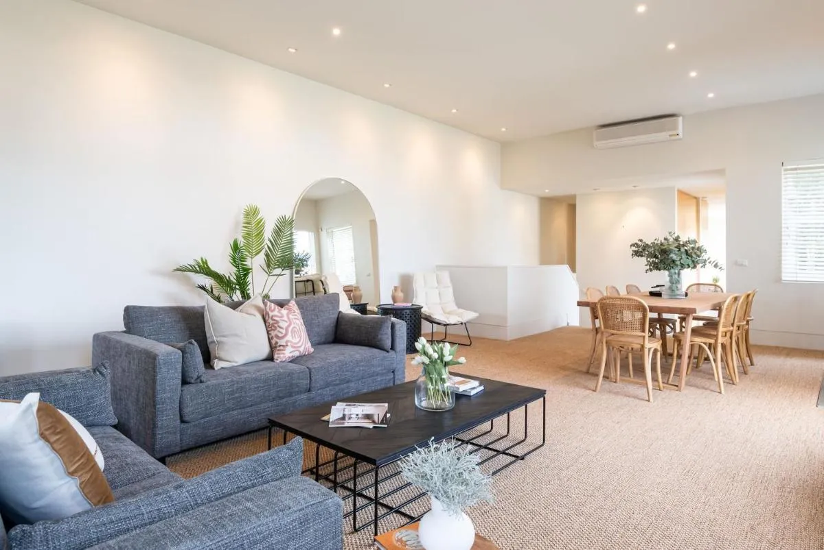 Image 3 of Grand Victoria Beach House