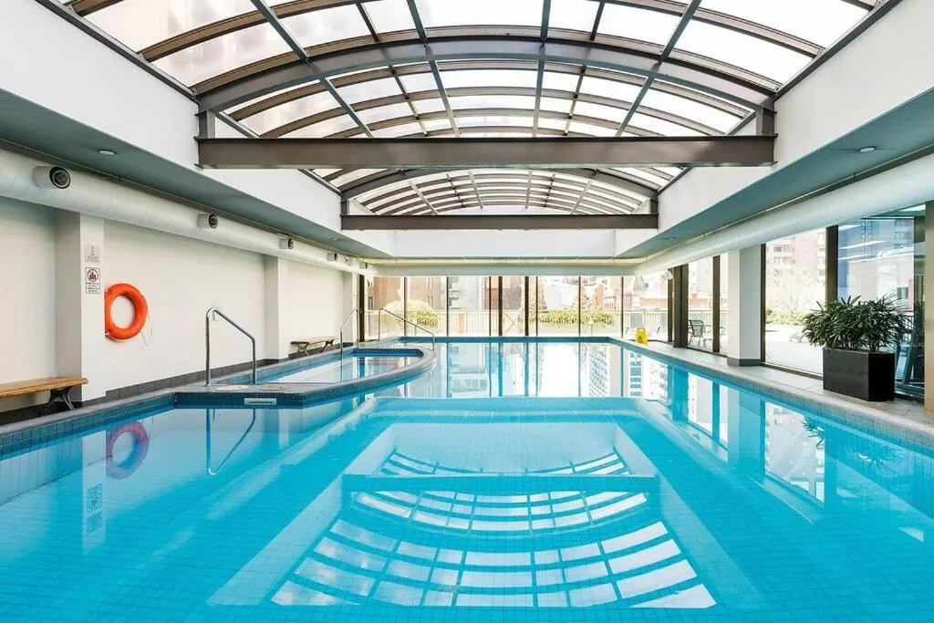Image 3 of HeartCBD LUX Top Floor 2 Bedroom /Pool/Spa/GYM