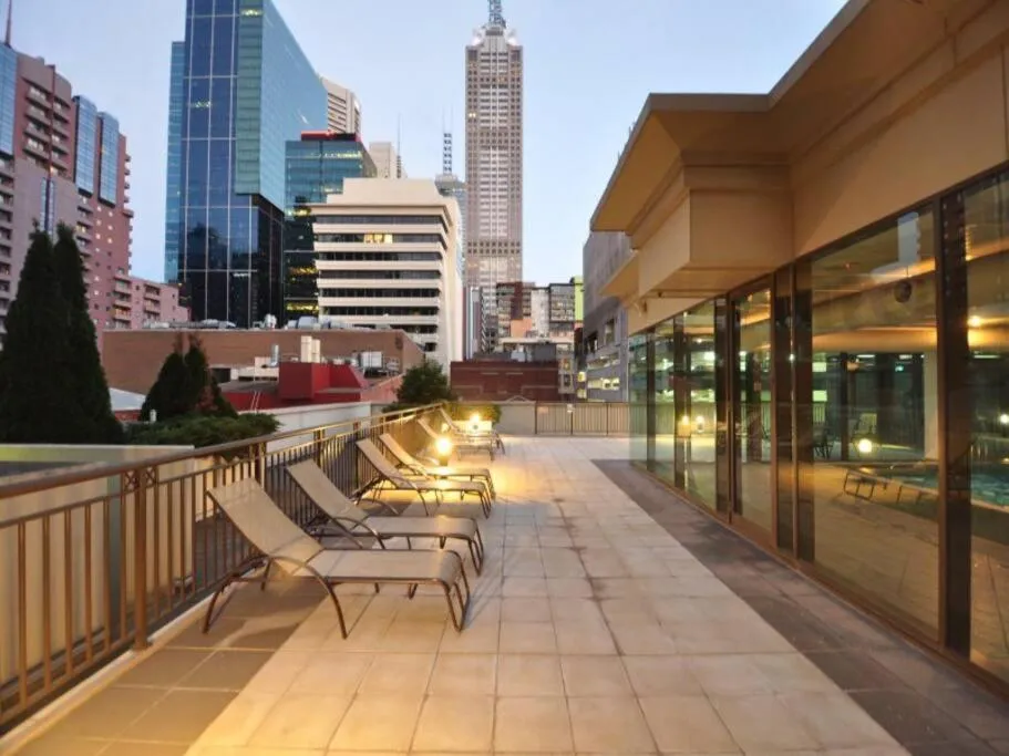 Image 6 of HeartCBD LUX Top Floor 2 Bedroom /Pool/Spa/GYM