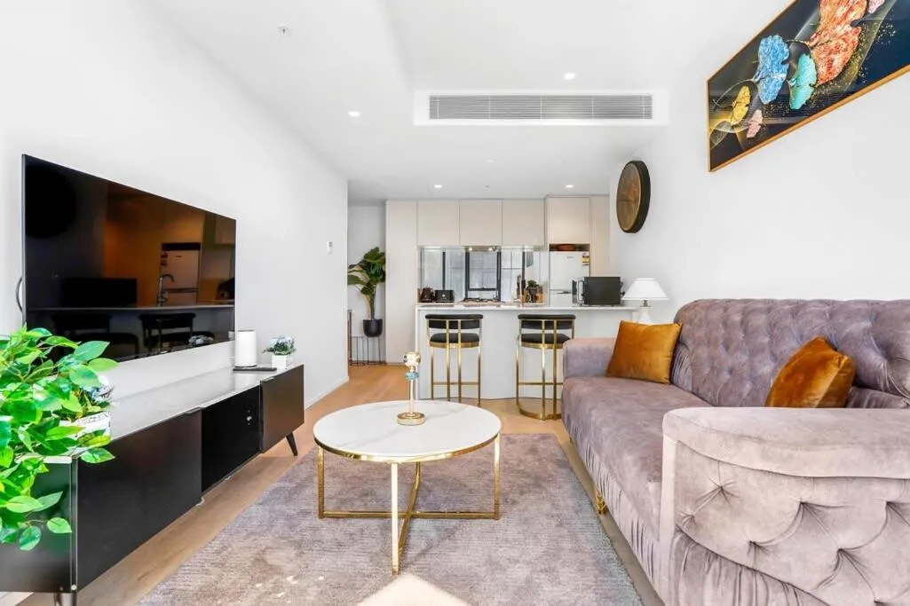 Image 4 of High Rise Southbank Luxury Apt (50th floor)