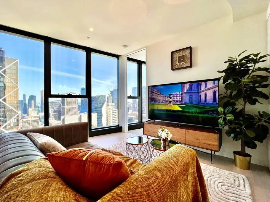 Image 6 of Highrise best location 2baths