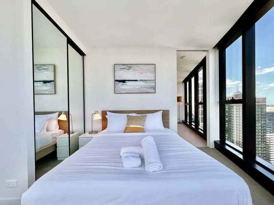 Image 1 of Highrise best location 2baths