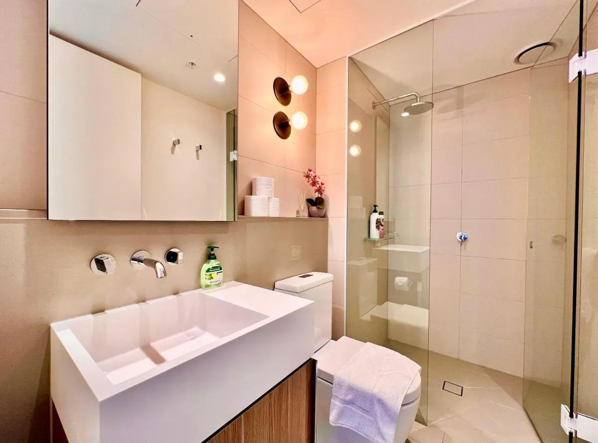 Image 2 of High rise top view 2bed2bath