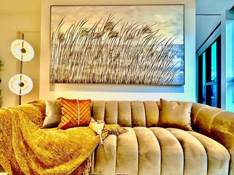 Image of Highrise view 1king1Queen 2baths