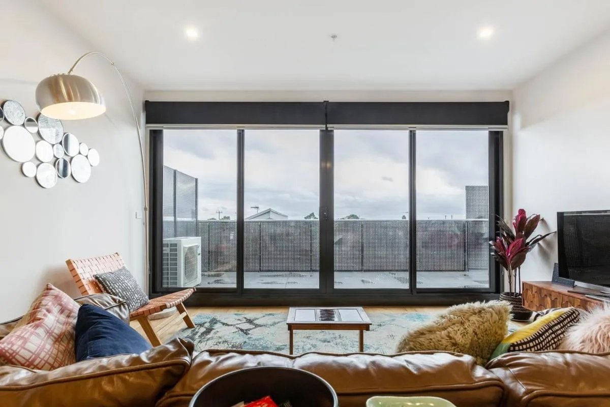 Image 4 of Hip off High Street – A Vibrant Balcony Escape