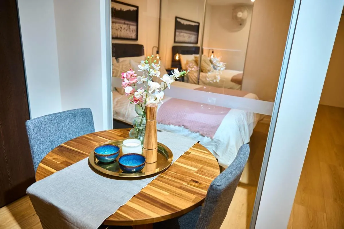 Image 1 of Home away from home in Southbank