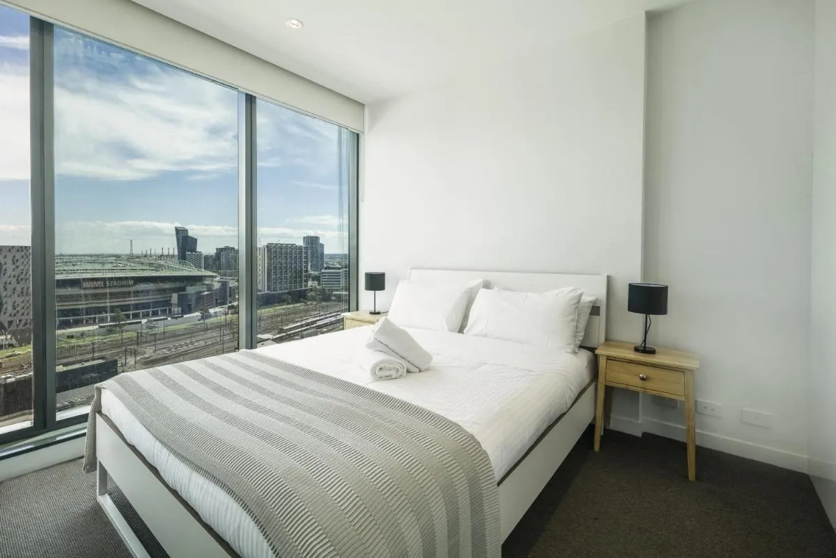 Image 1 of Hudson Sea View Apartments Southern Cross Station CBD