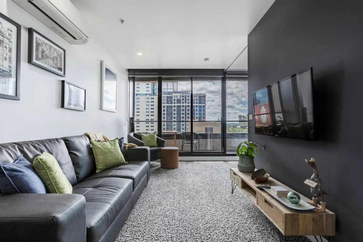 Image 4 of Katherine Place – Modern and Central Balcony Pad