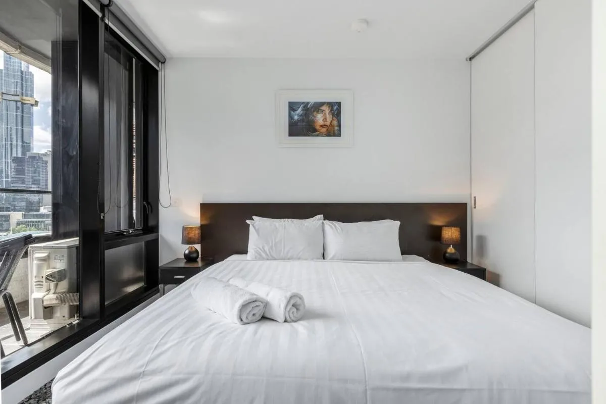 Image 6 of Katherine Place – Modern and Central Balcony Pad