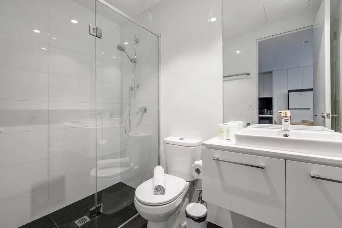 Image 2 of Kavanagh Cool – A Central Resort-style Pad