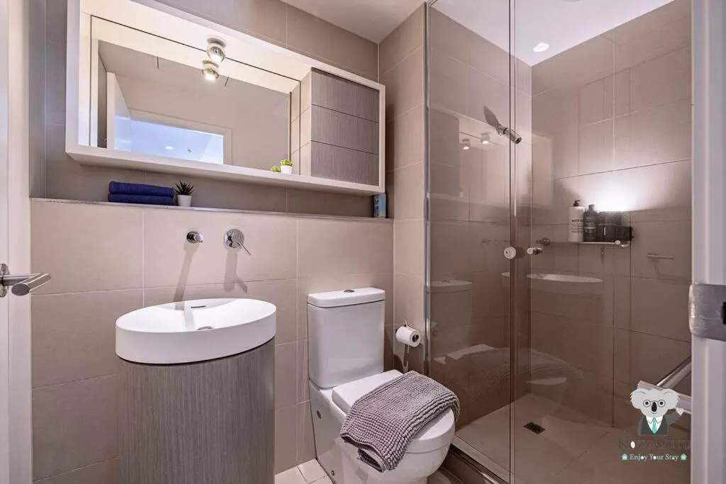 Image 2 of KozyGuru / Abbotsford / 1Bed Apt / VAB803C