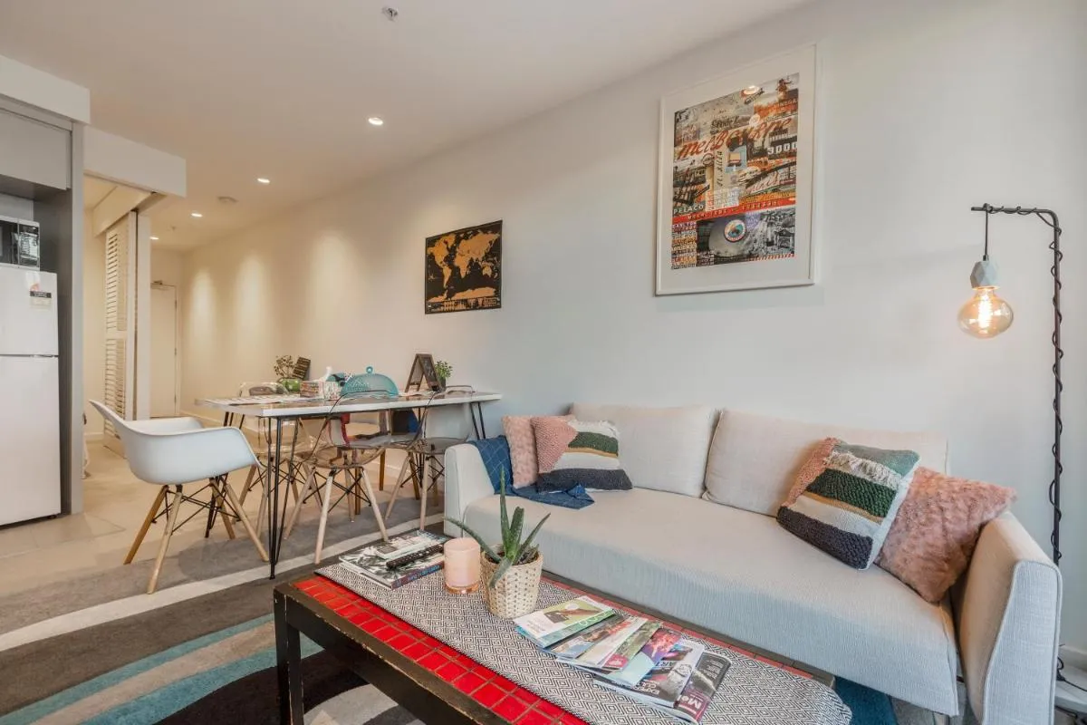 Image 4 of LUXURIOUS RIVERSIDE RESORT STYLE APARTMENT☆POOL☆SPA☆GYM☆ROOFTOP WITH CITY VIEWS